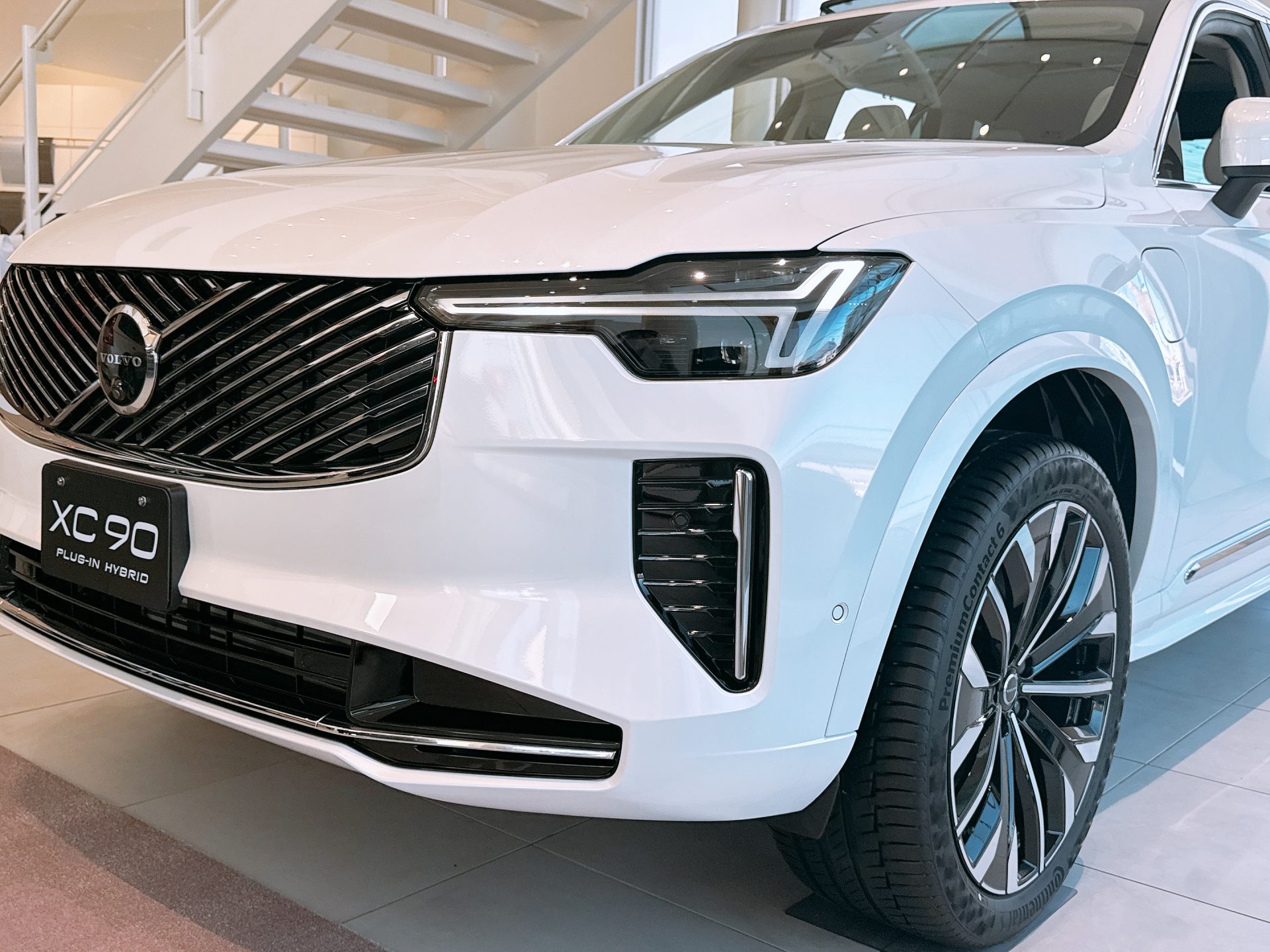 展示車を入れ替えいたしました【特別仕様車】XC90 Ultra T8 AWD plug